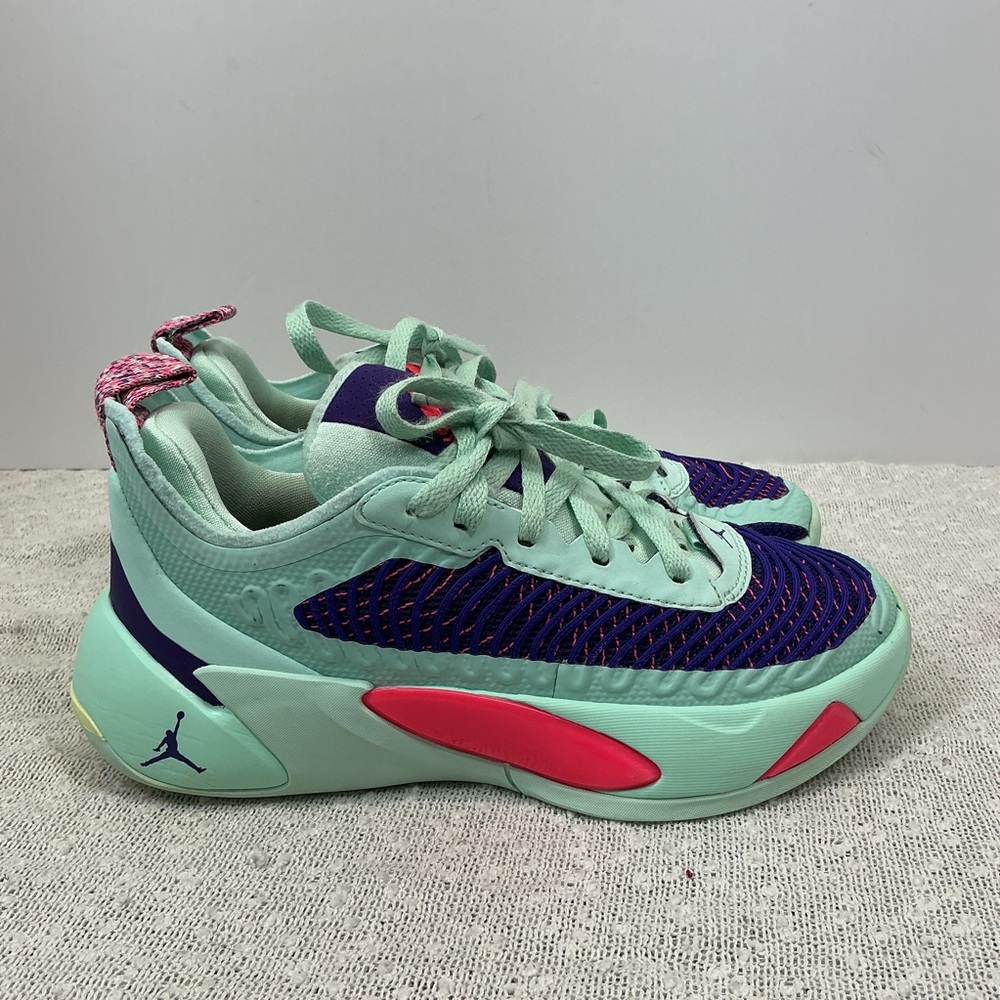NIKE Air Jordan Luka 1 Easter Basketball Youth Shoes Sneakers size 4.5Y 4.5
